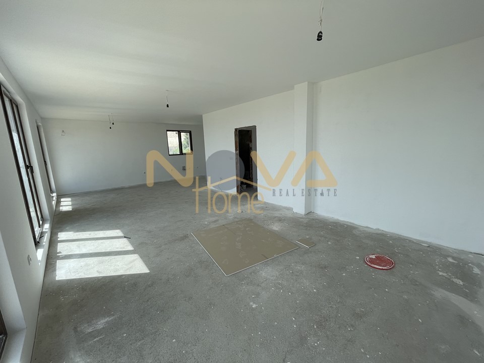 Продава КЪЩА, гр. Варна, м-т Акчелар, снимка 2 - Къщи - 54228683