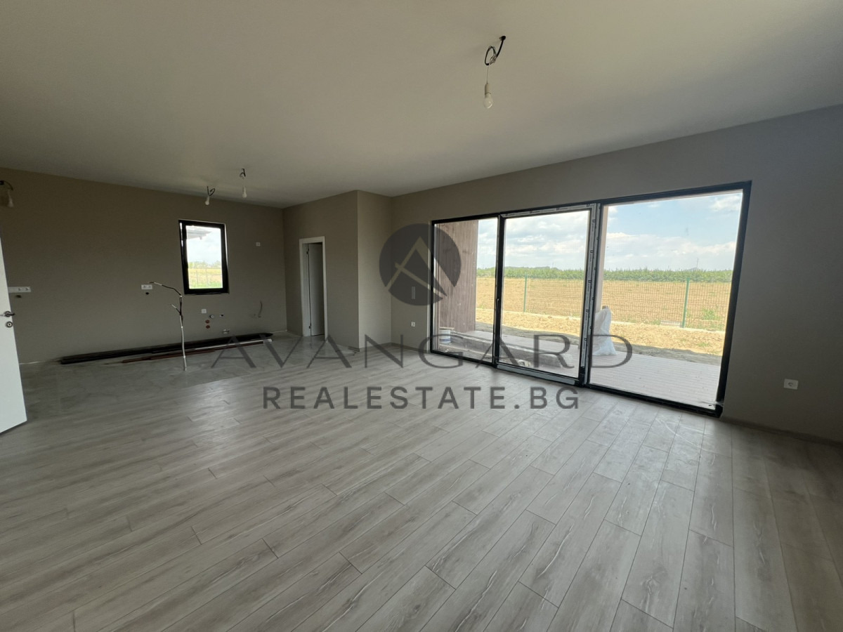 Продава КЪЩА, с. Оризари, област Пловдив, снимка 2 - Къщи - 54998149