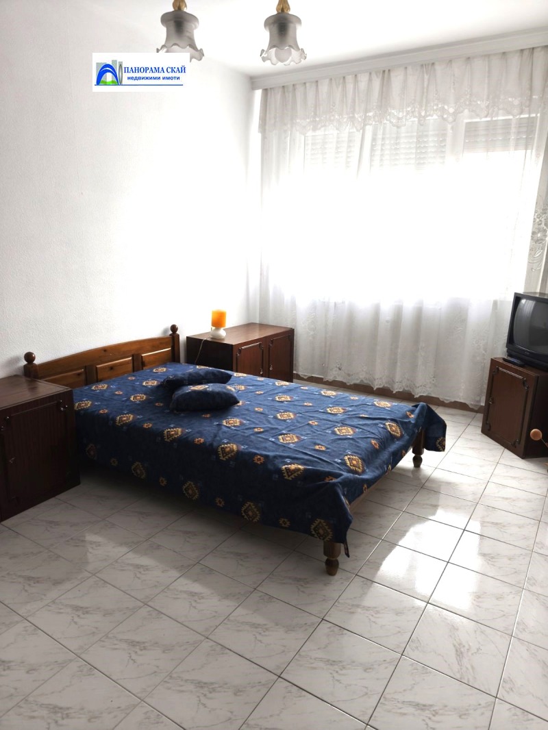 Продава 2-СТАЕН в град Плевен, Идеален център - 63 кв.м / 122 000 € » 238 611.26 лв., ПАНОРАМА СКАЙ