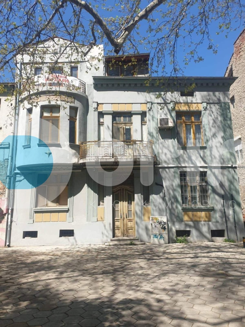 Продава ЕТАЖ ОТ КЪЩА в град Пловдив, Център - 70 кв.м / 195 000 € » 381 386.85 лв., ДОРИН