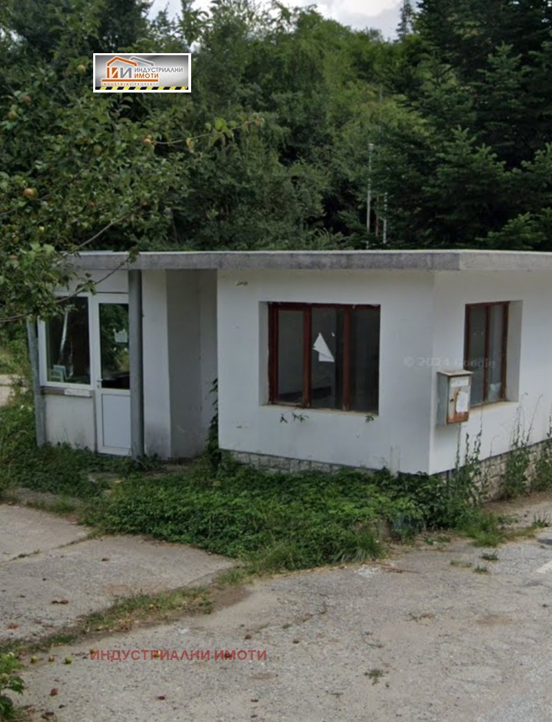 Продава БЕНЗИНОСТАНЦИЯ/ГАЗСТАНЦИЯ в област Смолян, с. Павелско - 1100 кв.м / 55 000 € » 107 570.65 лв., ИНДУСТРИАЛНИ ИМОТИ