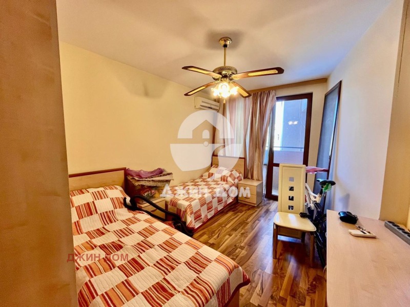 Zu verkaufen  2 Schlafzimmer region Burgas , k.k. Slantschew brjag , 92 qm | 78117596 - Bild [8]