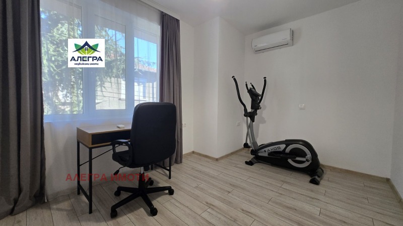 Продава КЪЩА, гр. Пазарджик, Идеален център, снимка 10 - Къщи - 53095345