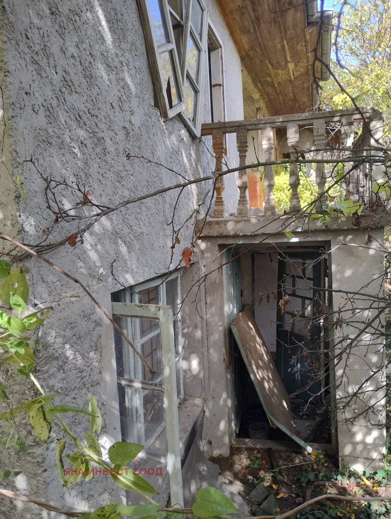 Продава КЪЩА в област Велико Търново, с. Орловец - 90 кв.м / 5 000 € » 9 779.15 лв., ЯНА ИНВЕСТ ЕООД