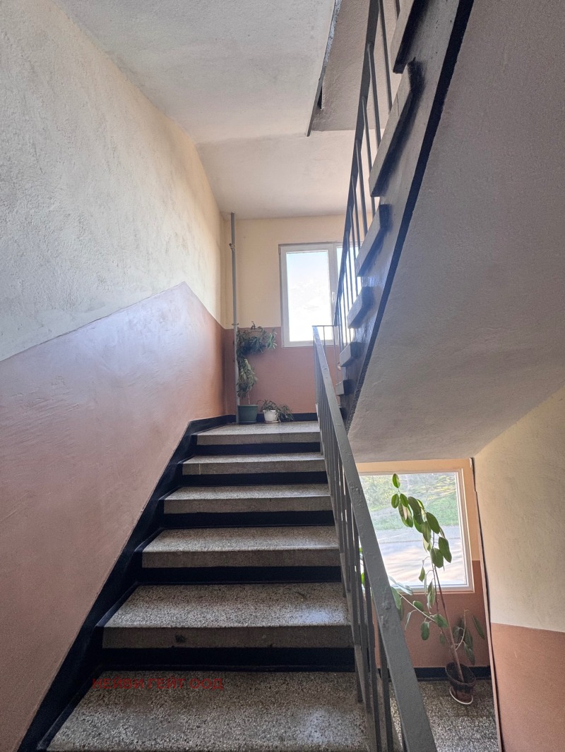 Продава 2-СТАЕН, гр. Добрич, Дружба 3, снимка 2 - Апартаменти - 52648617