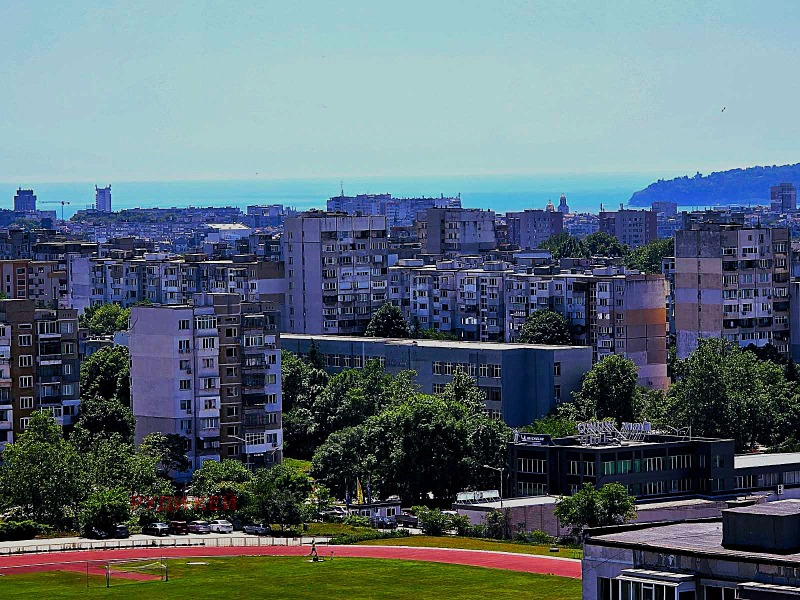 À venda  2 quartos Varna , Vazrajdane 1 , 97 m² | 54340634 - imagem [2]