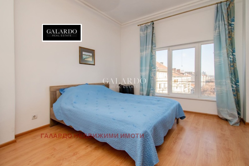 Продава 3-СТАЕН, гр. София, Център, снимка 6 - Апартаменти - 52983151