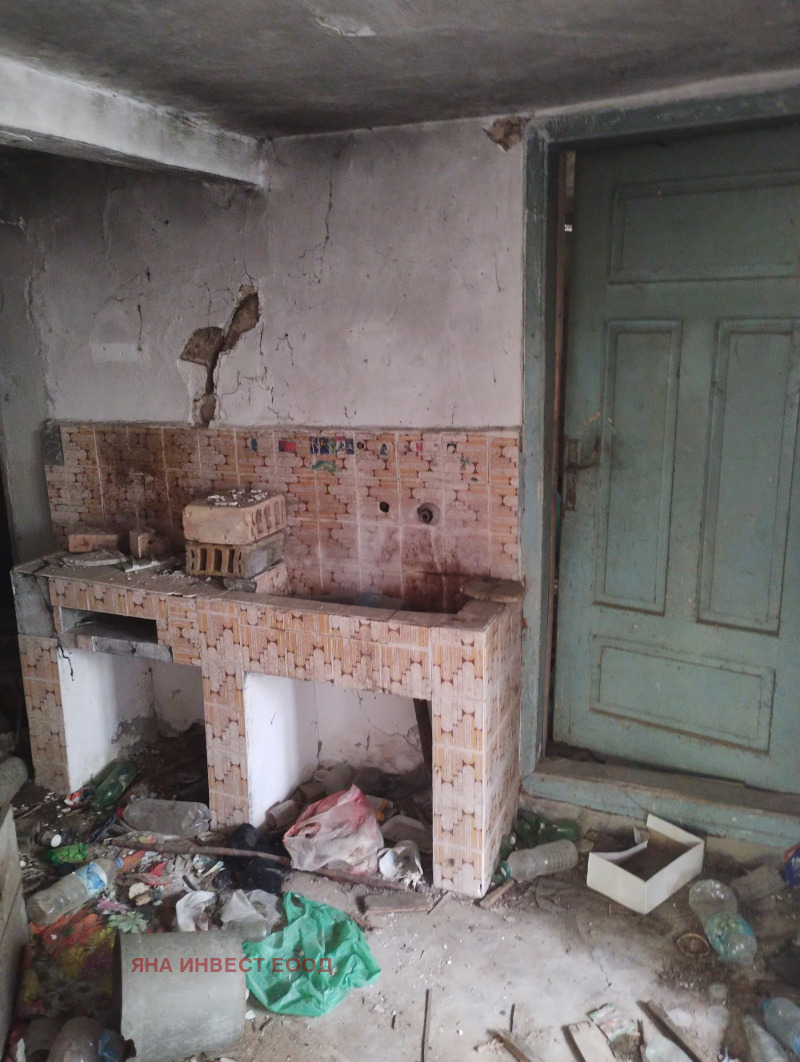 Продава КЪЩА, с. Орловец, област Велико Търново, снимка 3 - Къщи - 52326611