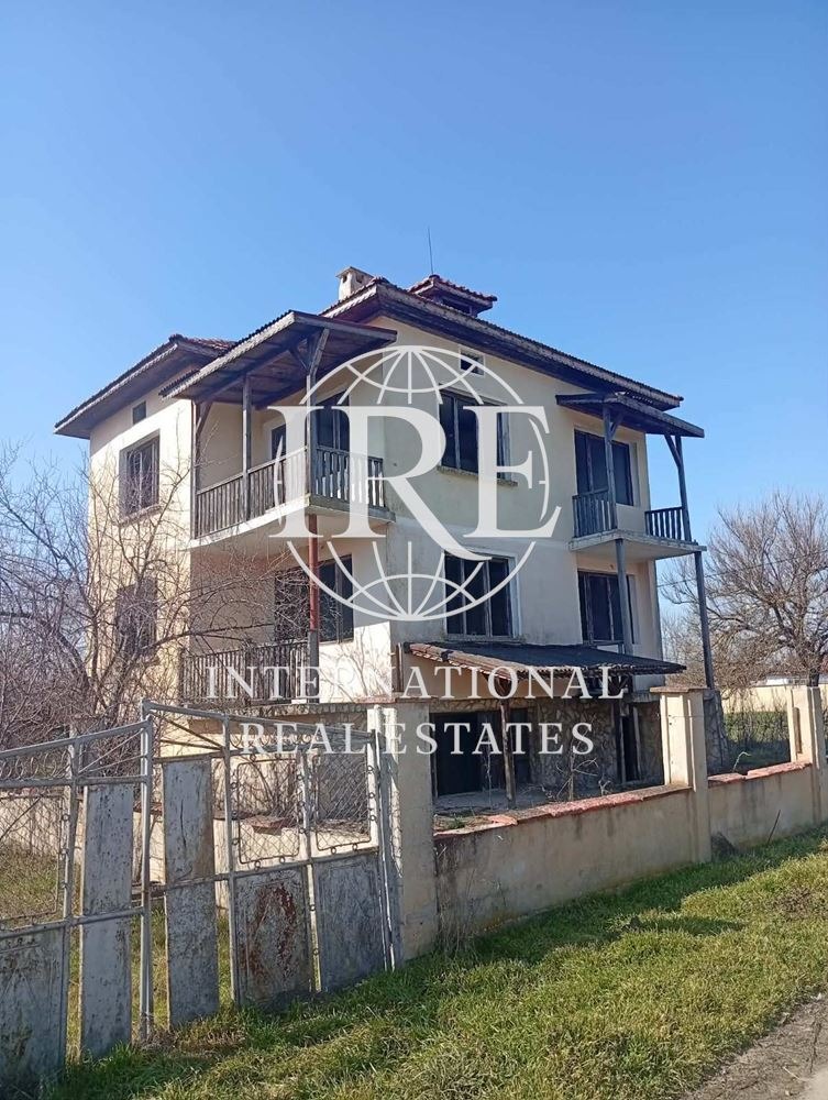 Продава КЪЩА, с. Равнец, област Добрич, снимка 3 - Къщи - 54143924