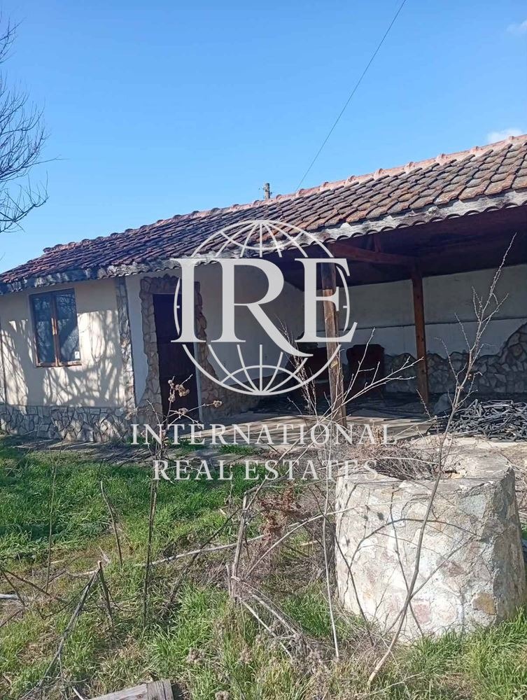 Продава КЪЩА, с. Равнец, област Добрич, снимка 9 - Къщи - 54143924