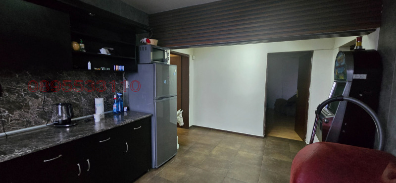 Продава ПРОМ. ПОМЕЩЕНИЕ, гр. Ямбол, Клокотница, снимка 8 - Производствени сгради - 53062386