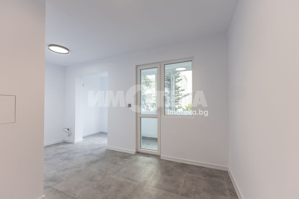 Продава 3-СТАЕН, гр. Варна, Възраждане 2