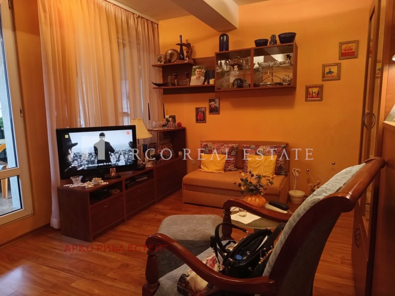 En venta  1 dormitorio Sofia , Banishora , 78 metros cuadrados | 98524908 - imagen [2]