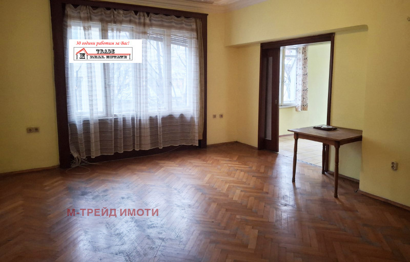 Продава 4-СТАЕН, гр. София, Докторски паметник, снимка 2 - Апартаменти - 53390260