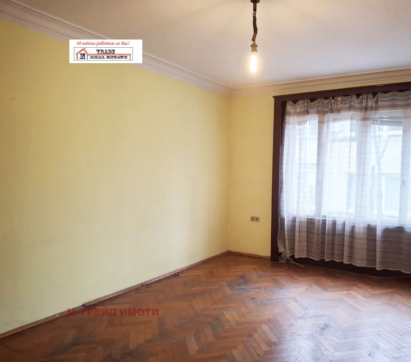 Продава 4-СТАЕН, гр. София, Докторски паметник