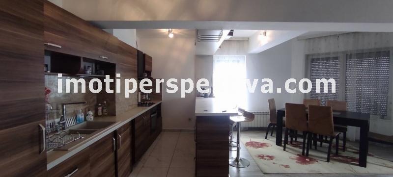 À venda  Mais de 3 quartos Plovdiv , Centar , 231 m² | 84131066 - imagem [2]