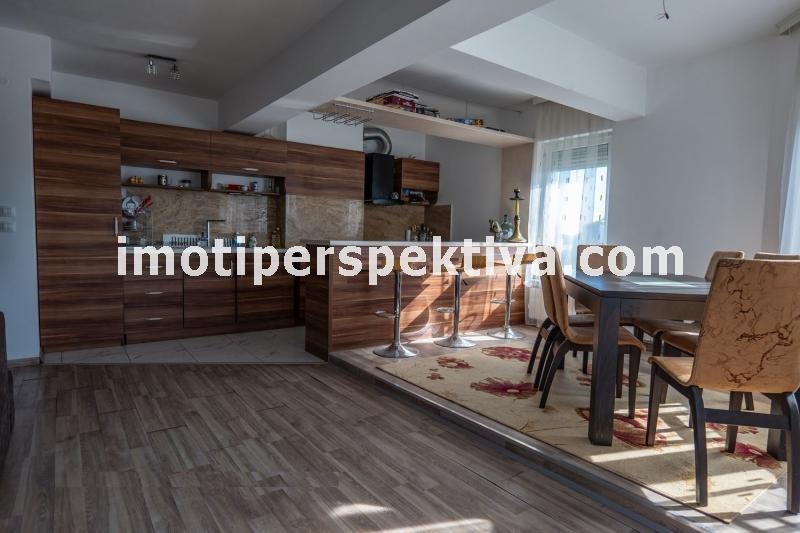 À venda  Mais de 3 quartos Plovdiv , Centar , 231 m² | 84131066 - imagem [3]