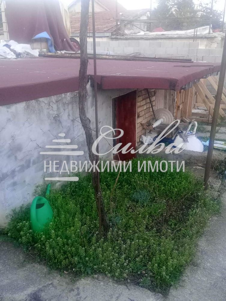 Продава ВИЛА, гр. Шумен, м-т Под Манастира