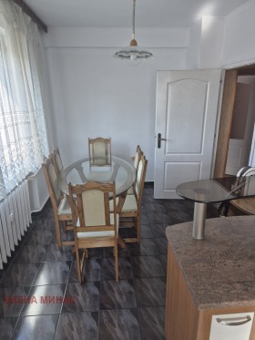 Продается 3 спальни