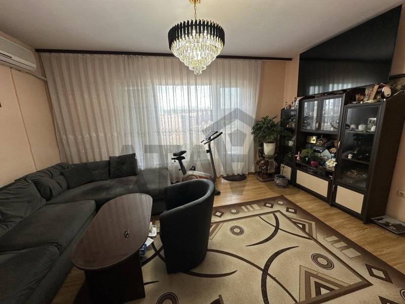 De vânzare  2 dormitoare Plovdiv , Traciia , 92 mp | 28929920