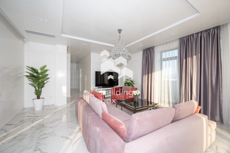 En venta  3+ dormitorios Plovdiv , Jristo Smirnenski , 372 metros cuadrados | 73078244 - imagen [2]