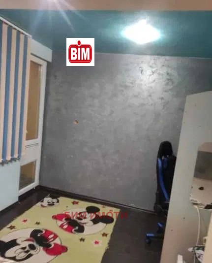 Продава ЕТАЖ ОТ КЪЩА, гр. Пловдив, Западен, снимка 3 - Етаж от къща - 53340599