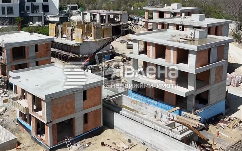 Продава КЪЩА, гр. Варна, м-т Долна Трака, снимка 3 - Къщи - 54744812