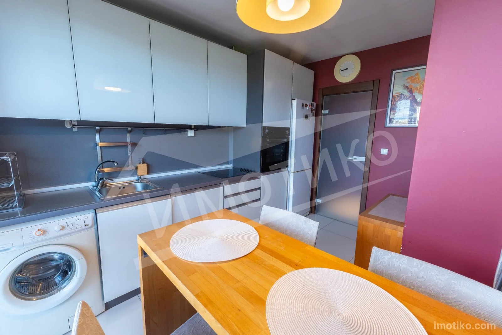 Продава 2-СТАЕН, гр. София, Оборище, снимка 2 - Апартаменти - 56264682