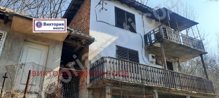Продава КЪЩА, с. Габровци, област Велико Търново, снимка 2 - Къщи - 47605316