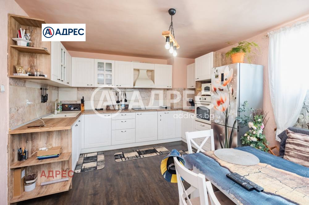 Продава КЪЩА, гр. Варна, м-т Манастирски рид, снимка 12 - Къщи - 55357776