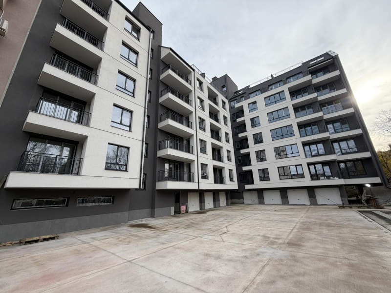 Продава 3-СТАЕН в град София, Толстой - 105 кв.м / 299 999 € » 586 747.04 лв., РИНКОВ ЕСТЕЙТС