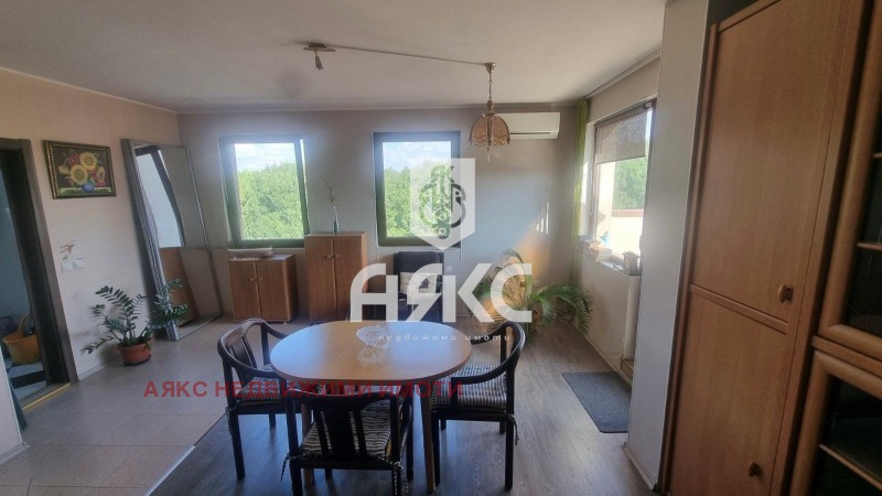 En venta  1 dormitorio Sofia , Svoboda , 64 metros cuadrados | 74734403
