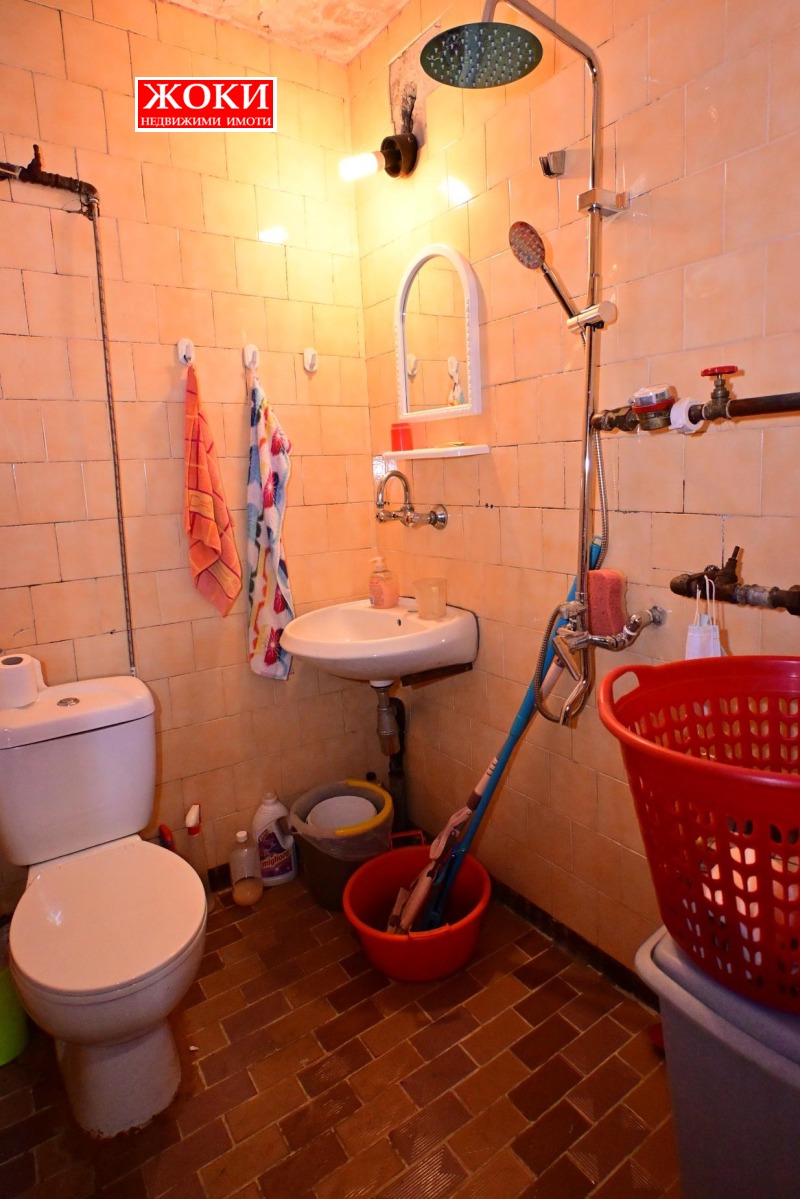 Продава  2-стаен град Перник , Център , 56 кв.м | 57588990 - изображение [6]