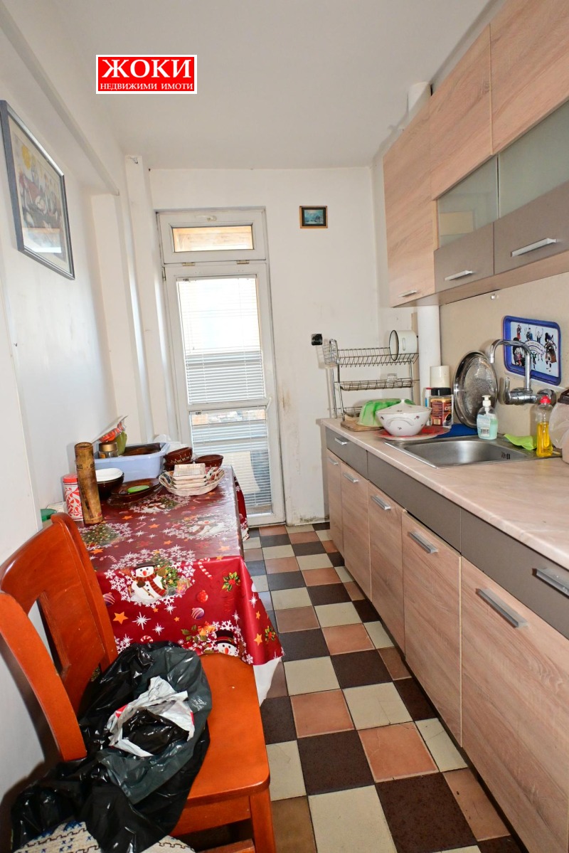 Продава  2-стаен град Перник , Център , 56 кв.м | 57588990 - изображение [4]