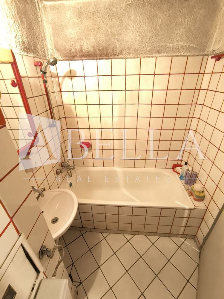 Продава 3-СТАЕН, гр. София, Сухата река, снимка 12 - Апартаменти - 52546299