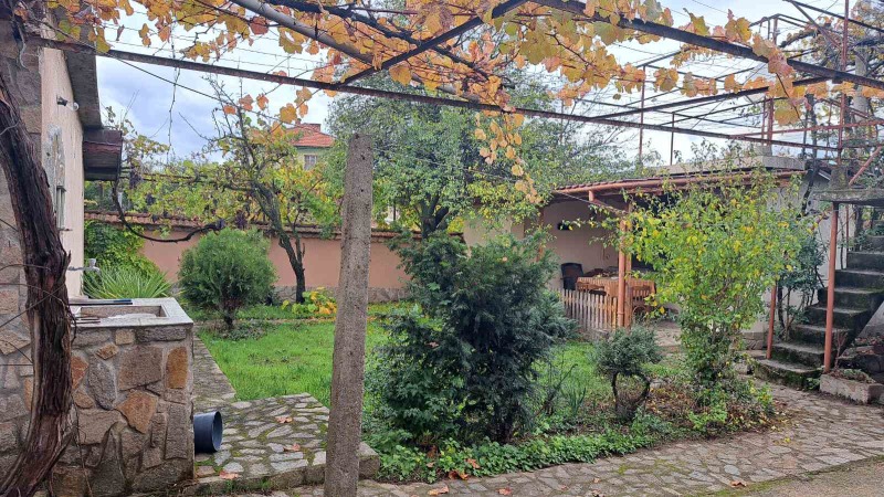 Продава КЪЩА, гр. Павел баня, област Стара Загора, снимка 2 - Къщи - 52220589