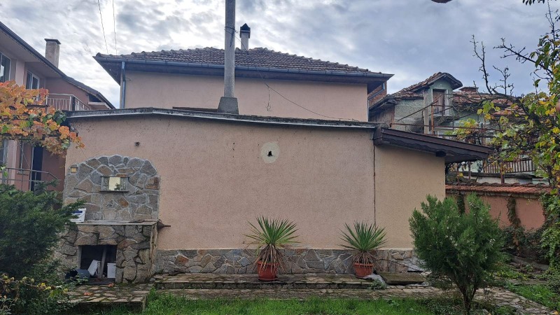 Продава КЪЩА, гр. Павел баня, област Стара Загора, снимка 5 - Къщи - 52220589