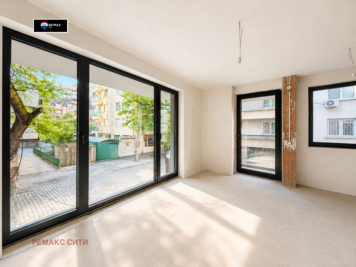 Продава 2-СТАЕН, гр. София, Лагера, снимка 2 - Апартаменти - 55540601