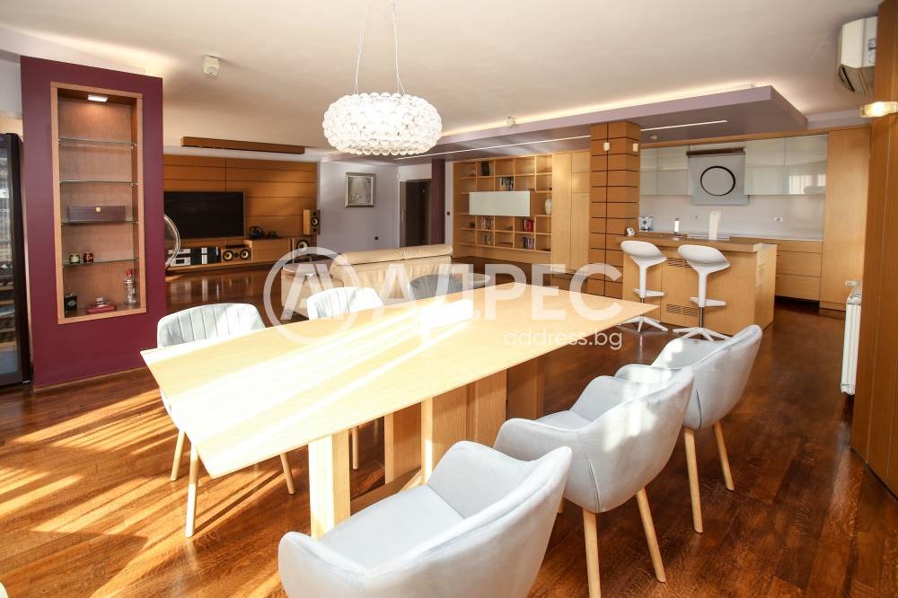 Продава МНОГОСТАЕН, гр. София, Витоша
