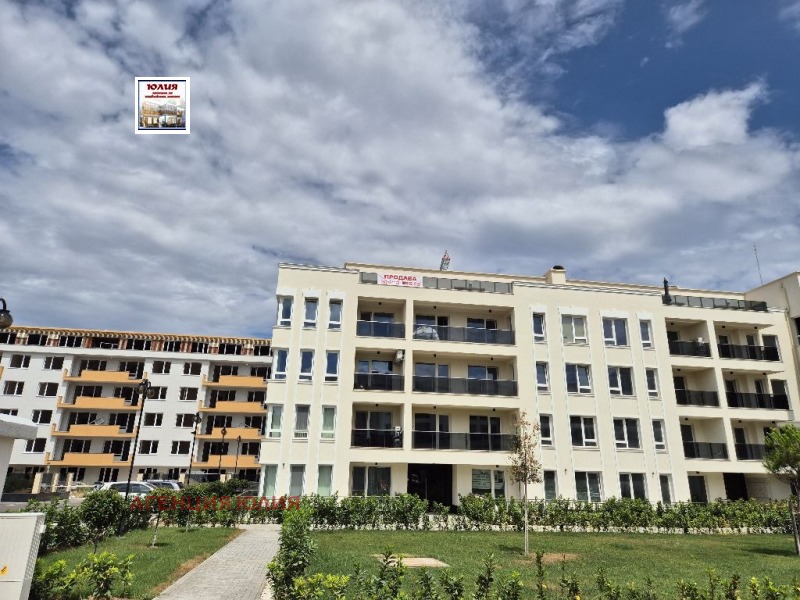 Продава МНОГОСТАЕН в град Пловдив, Остромила - 370 кв.м / 360 000 € » 704 098.80 лв., АГЕНЦИЯ ЮЛИЯ