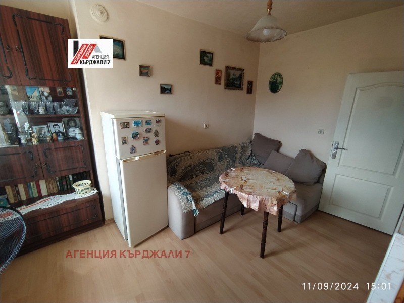 Продава  2-стаен град Кърджали , Център , 41 кв.м | 10343736 - изображение [6]