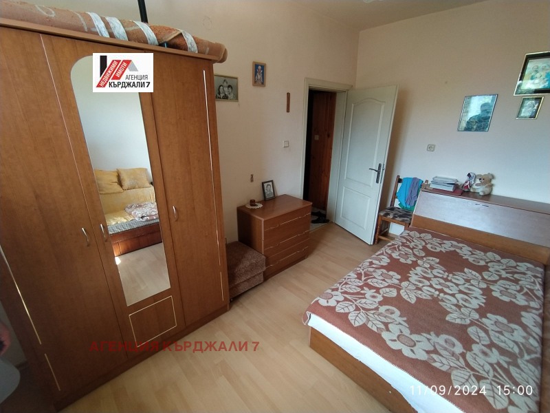 Продава  2-стаен град Кърджали , Център , 41 кв.м | 10343736 - изображение [2]