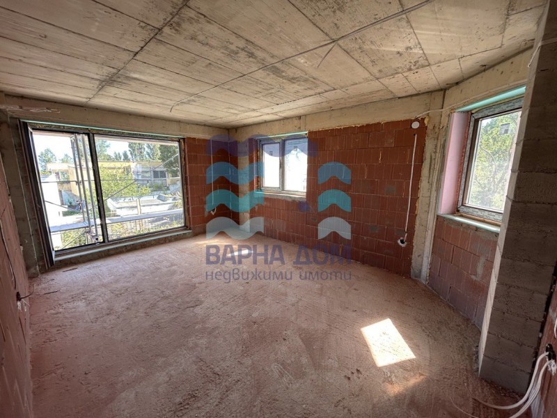 Продава  2-стаен град Варна , к.к. Чайка , 67 кв.м | 75340189