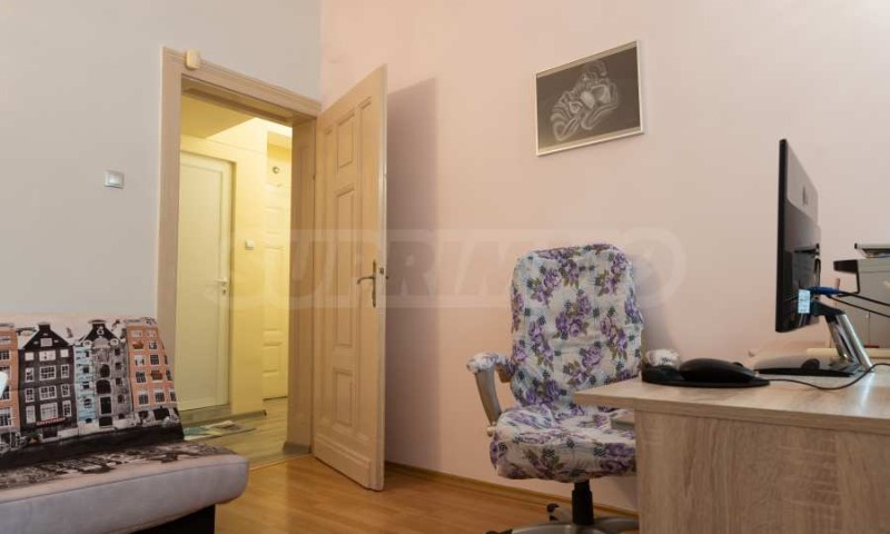 De vânzare  2 dormitoare Burgas , Țentâr , 100 mp | 13401820 - imagine [14]