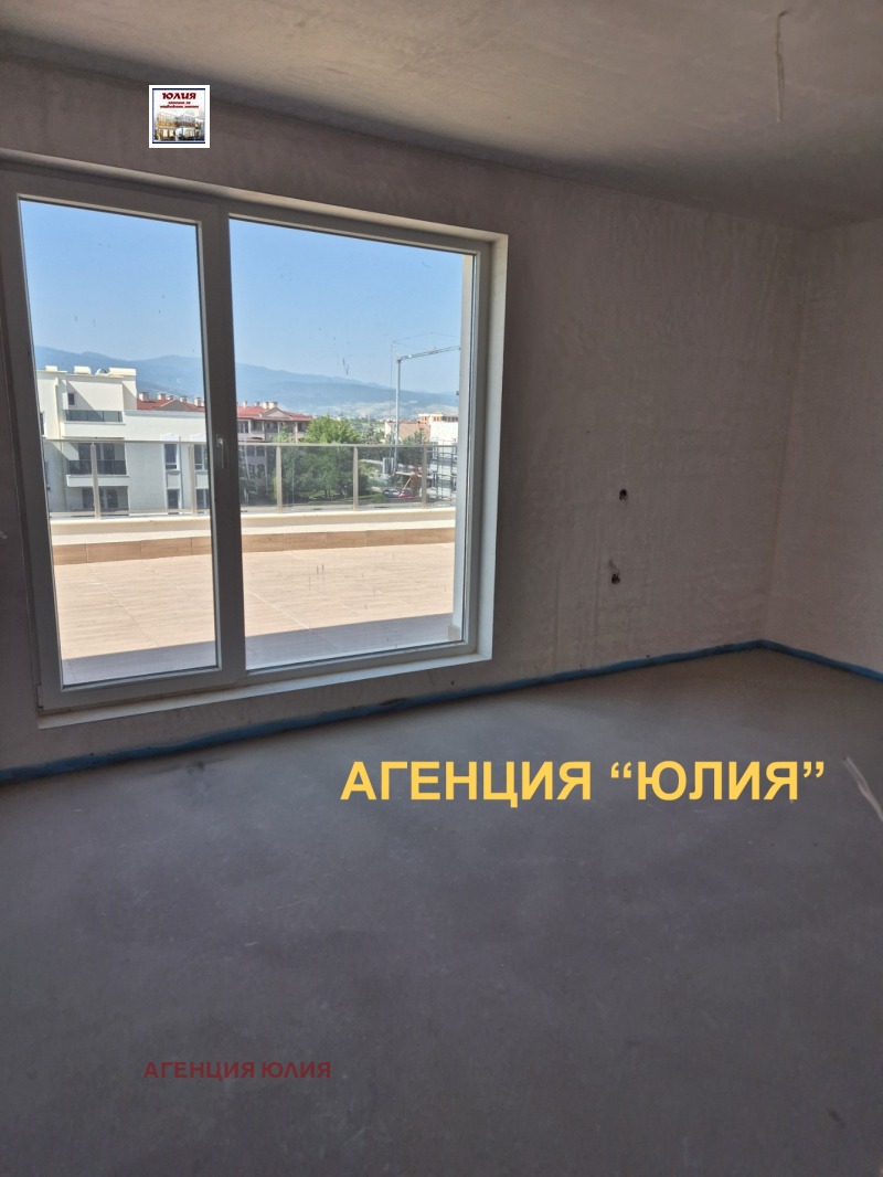 À venda  Mais de 3 quartos Plovdiv , Ostromila , 370 m² | 90277495 - imagem [9]