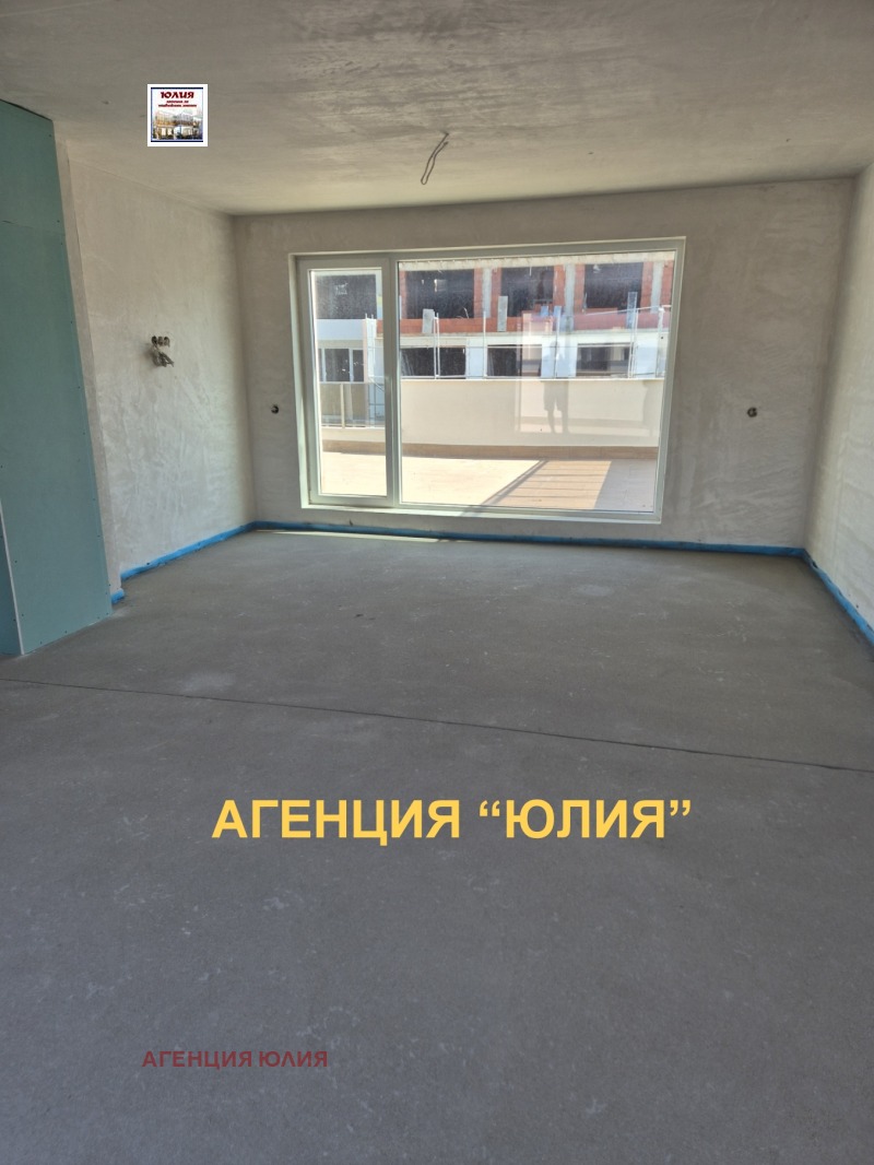 À venda  Mais de 3 quartos Plovdiv , Ostromila , 370 m² | 90277495 - imagem [5]