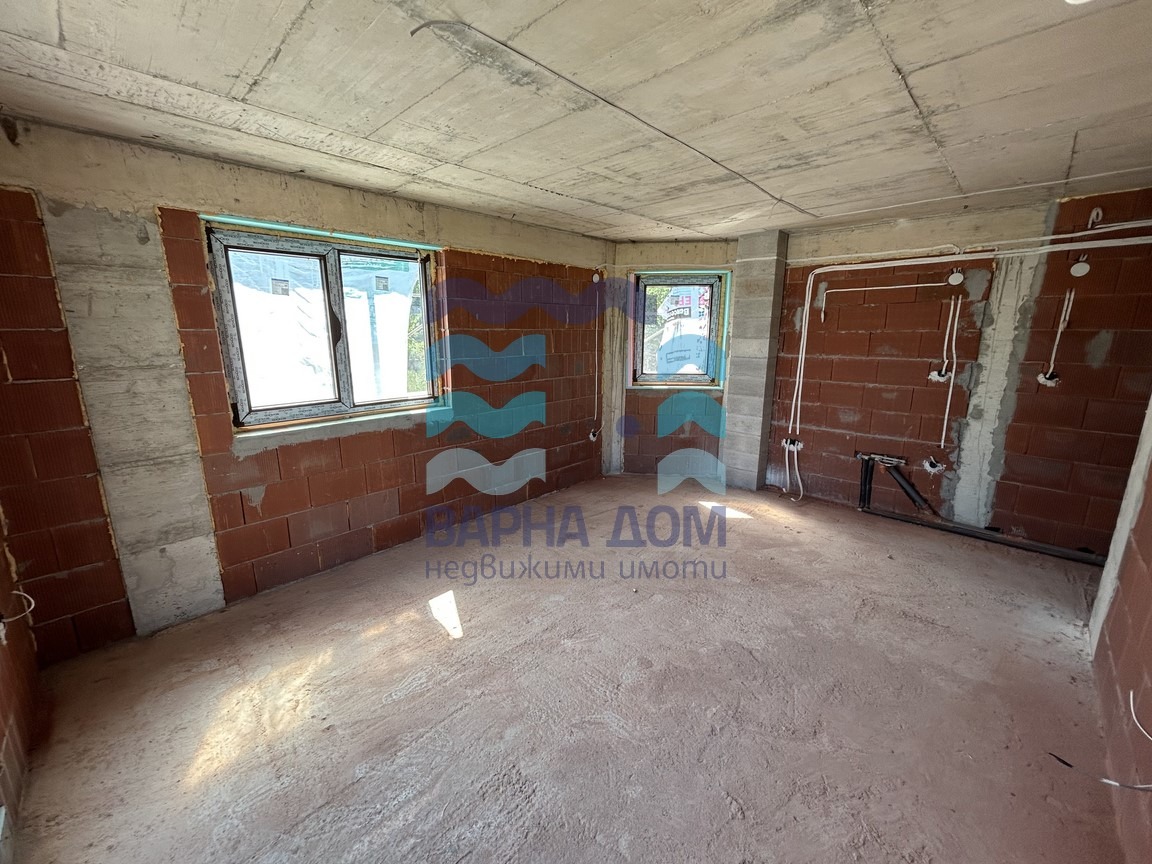 Продава 2-СТАЕН, гр. Варна, к.к. Чайка, снимка 2 - Апартаменти - 51443768