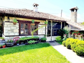 Hus Pchelnik, region Varna