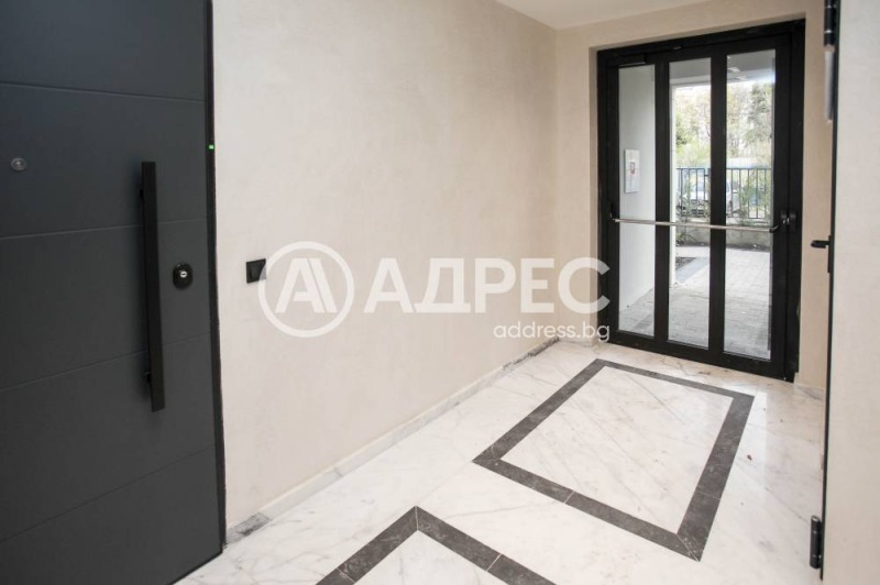 Na prodej  1 ložnice Sofia , Krasno selo , 74 m2 | 19643321 - obraz [2]