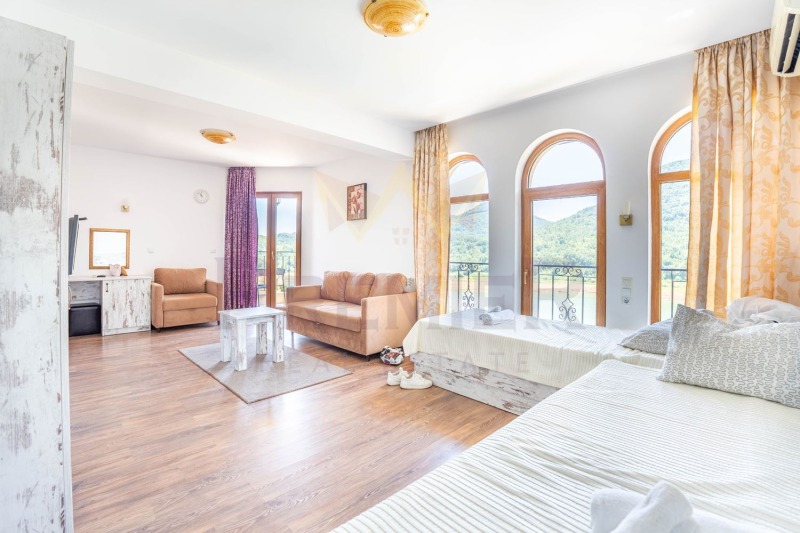 Продава КЪЩА, с. Аспарухово, област Варна, снимка 9 - Къщи - 52452386